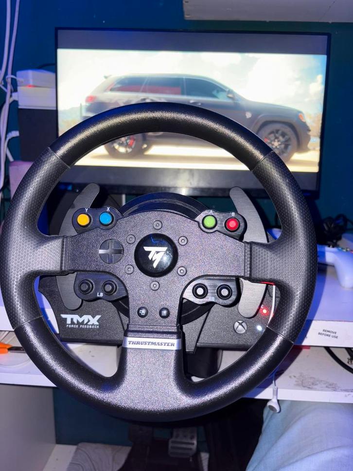 TRUSTMASTER TMX stuur, Spelcomputers en Games, Spelcomputers | Xbox | Accessoires, Zo goed als nieuw, Xbox Original, Stuurtje of Sportattribuut