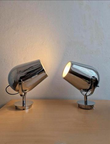 Vintage grote chromen design spots beschikbaar voor biedingen