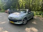 Peugeot 206 CC 2.0 – 2002 – Cabrio met hardtop, rijdt goed!, Auto's, Voorwielaandrijving, Zwart, 4 cilinders, Cabriolet