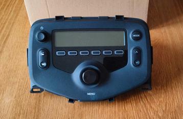 Autoradio Toyota Aygo, Peugeot 108, Citroën C1 beschikbaar voor biedingen