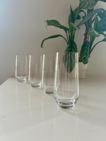 4 Vivo longdrink glazen. Vivo waterglazen beschikbaar voor biedingen