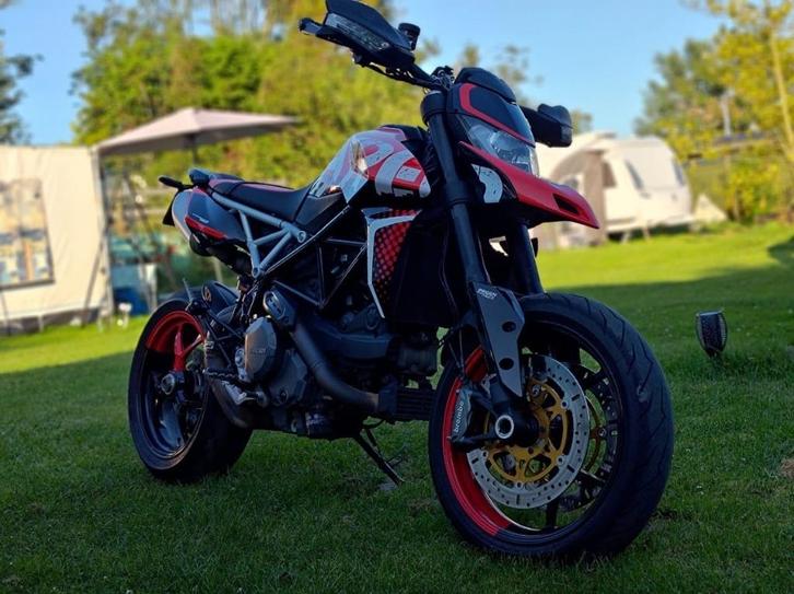 Ducati HYPERMOTARD 950 RVE (bj 2022) Garmin Navi, Motoren, Motoren | Ducati, Bedrijf, SuperMoto, meer dan 35 kW, 2 cilinders, Motorrijbewijs A