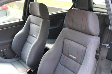 VW Golf 2 G60 Recaro UA Special 3 d 5 d hoofdsteunen achter beschikbaar voor biedingen