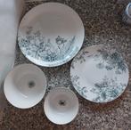 4 delig servies AH Albert Heijn 2 Borden 2 schaaltjes, Ophalen of Verzenden, Zo goed als nieuw, Bord(en), Overige stijlen