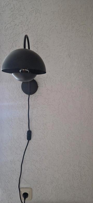 Mooie Wandlamp - Stijlvol en Functioneel! beschikbaar voor biedingen