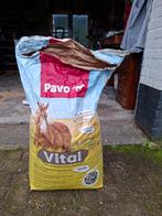 Pakjes hooi en zak Pavo Vital, Dieren en Toebehoren, Dierenvoeding, Ophalen of Verzenden, Knaagdier of Konijn