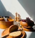 Twee houten saladekommen ; de ronde zijn alleen nog te koop!, Overige materialen, Gebruikt, Ophalen of Verzenden, Schaal of Schalen