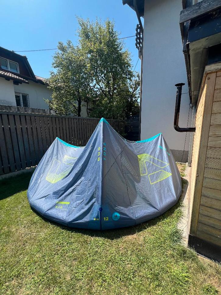 2025 Duotone Evo 12m Kite + 2025 Duotone Trust Bar, Watersport en Boten, Kitesurfen, Zo goed als nieuw, Kite, 12 m², Geen board