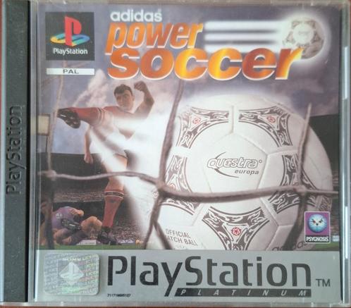 Adidas Power Soccer (NL) - Playstation 1 Platinum, Spelcomputers en Games, Games | Sony PlayStation 1, Gebruikt, Sport, 3 spelers of meer