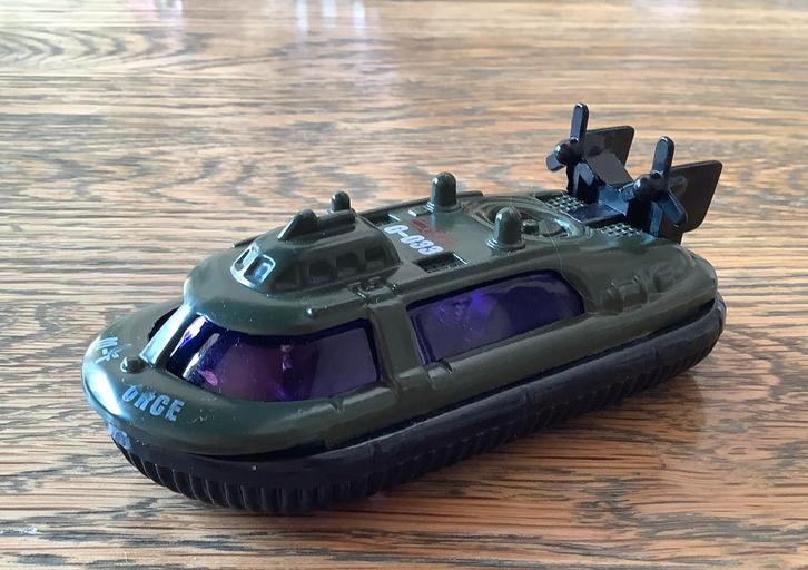 Legervoertuig auto Hovercraft 9.9 cm, Hobby en Vrije tijd, Modelauto's | Overige schalen, Zo goed als nieuw, Ophalen