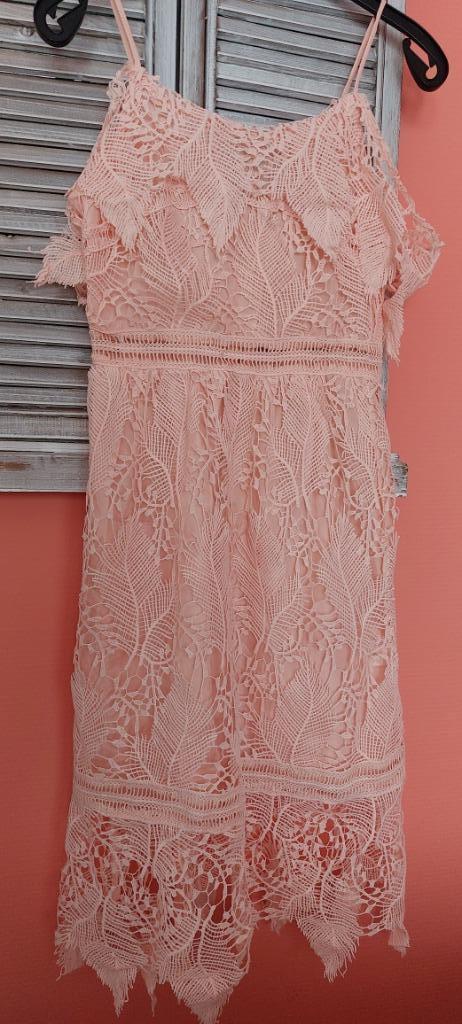 Prachtige roze jurk - nieuw, Kleding | Dames, Jurken, Nieuw, Maat 36 (S), Roze, Onder de knie, Ophalen of Verzenden