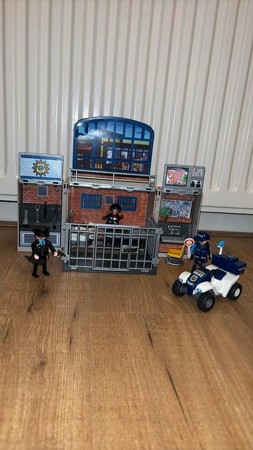 Playmobil politie speelbox gevangenis boef quad bureau, Kinderen en Baby's, Speelgoed | Playmobil, Gebruikt, Los playmobil, Ophalen of Verzenden