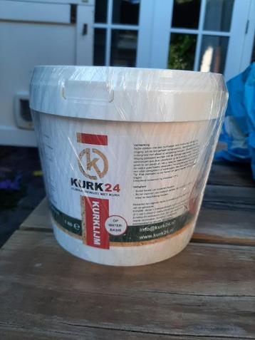 Kurklijm 1kg ongeopend beschikbaar voor biedingen