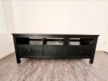 Gratis op te halen: Zwart geverfde ikea tv kast