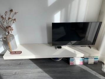 Plank met onzichtbaar ophangsysteem 1.95 x 40 x 8
