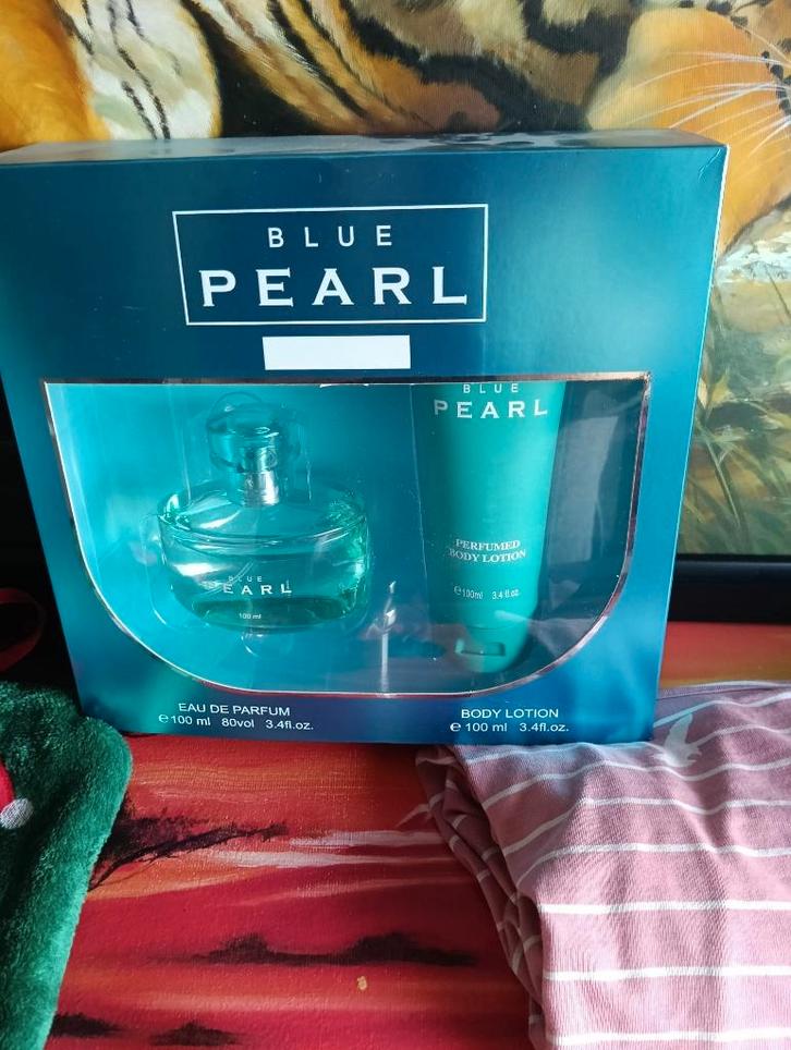 dames parfum nieuwe, Sieraden, Tassen en Uiterlijk, Uiterlijk | Parfum, Nieuw, Ophalen of Verzenden