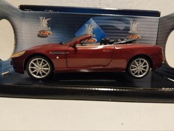 Aston Martin DB9 Coupe bordeaux 2004 Solido metal 1:18 KRD beschikbaar voor biedingen
