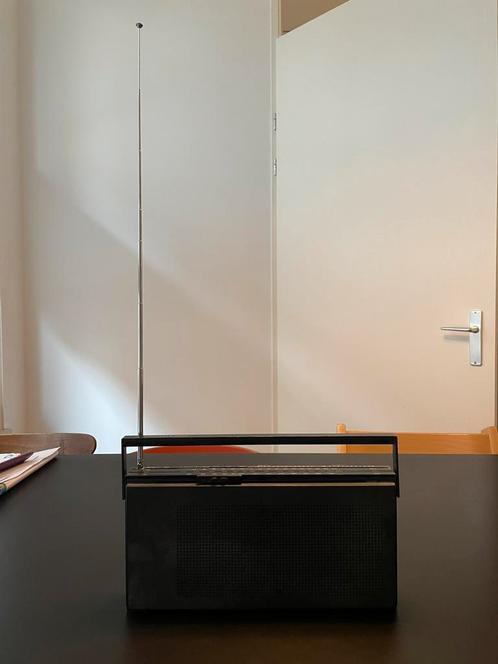 Vintage Zwart Bang en Olufsen Beolit 707 Transistorradio, Audio, Tv en Foto, Radio's, Gebruikt, Radio, Ophalen of Verzenden