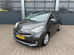 TOYOTA Verso-S 1.3 VVT-i 99pk Aspiration, Auto's, Euro 5, Stof, Gebruikt, Zwart
