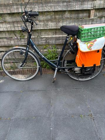 Snor fiets werkt met benzine beschikbaar voor biedingen