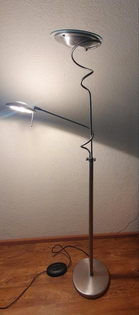 Staande lamp met Leeslamp (los van elkaar te dimmen), Huis en Inrichting, Lampen | Vloerlampen, Zo goed als nieuw, 150 tot 200 cm