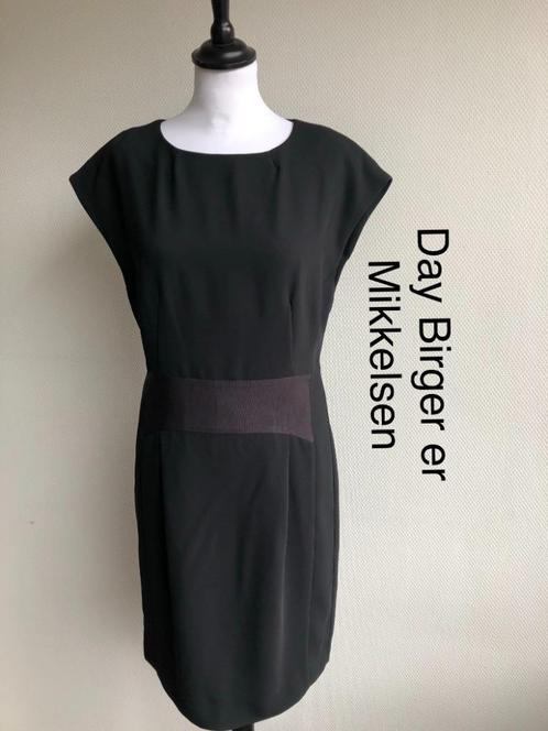 Day Birger et Mikkelsen Jurk  {mt: 36} 4559-4,3, Kleding | Dames, Jurken, Zo goed als nieuw, Maat 36 (S), Zwart, Knielengte, Ophalen of Verzenden