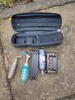 Co2 pomp multitool bandenlichters in lezyne etui, Ophalen of Verzenden, Gebruikt