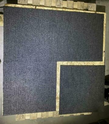Tapijttegel antraciet combinatie grijs nu per stuk ?1,50 beschikbaar voor biedingen