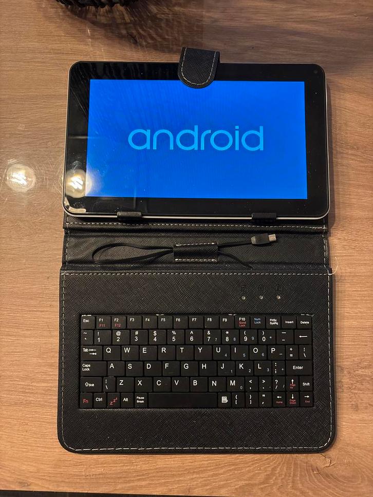 Android Tablet met Keyboard Case, Computers en Software, Android Tablets, Gebruikt, Wi-Fi, 7 inch of minder, 16 GB, Ophalen of Verzenden
