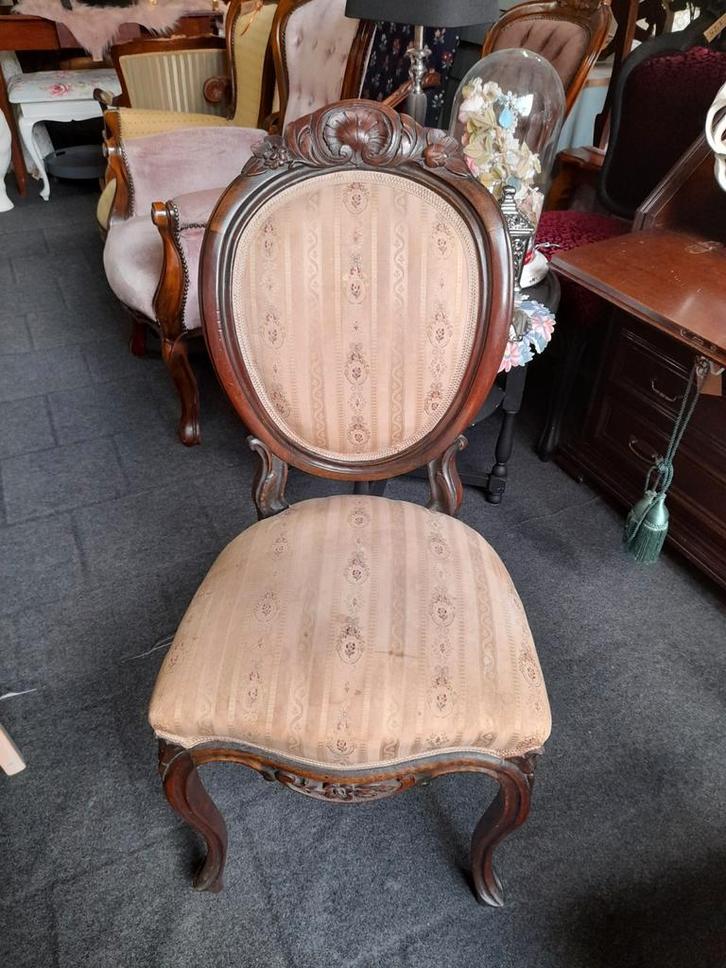 1 x antiek barok stoeltje, Antiek en Kunst, Antiek | Meubels | Stoelen en Banken, Ophalen of Verzenden