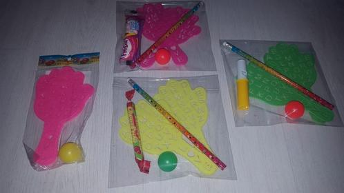 Traktatie neon handjes batjes/sjabloon, potlood en snoepje, Hobby en Vrije tijd, Feestartikelen, Nieuw, Feestartikel, Verjaardag