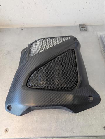 Yamaha XT1200Z Super Tenere Carbon Faring Rechts beschikbaar voor biedingen