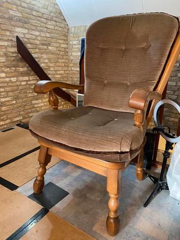 Fauteuil beschikbaar voor biedingen