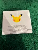 Celebrations elite trainer box, Hobby en Vrije tijd, Verzamelkaartspellen | Pokémon, Ophalen of Verzenden, Nieuw, Overige typen