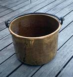 Grote antieke Koperen Ketel met Smeedijzeren Hengsels, Ophalen of Verzenden, Koper