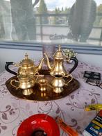 OUD SERVIES MET DIENBLAD MET BAKKELIETEN HANDVATTEN, Antiek en Kunst, Antiek | Koper en Brons, Ophalen, Koper