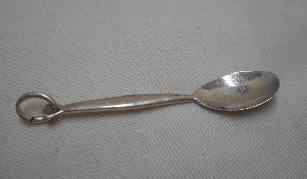 Zilveren antieke bedel lepel nr.1094, Sieraden, Tassen en Uiterlijk, Overige merken, Verzenden, Zo goed als nieuw, 1 bedel
