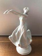 Art deco danseres porselein biscuit vintage beeldje, Ophalen