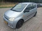 Daihatsu Cuore 1.0 3D 2004 Grijs, Auto's, 600 kg, Origineel Nederlands, 989 cc, Handgeschakeld