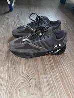 Yeezy 700 utility black, Kleding | Heren, Schoenen, Zwart, Nieuw, Ophalen of Verzenden, Adidas Yeezy