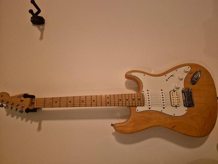 Fender Stratocaster usa, Muziek en Instrumenten, Snaarinstrumenten | Gitaren | Elektrisch, Zo goed als nieuw, Fender, Ophalen