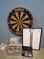 Dartbord + pijlen + scorebord + Achterwand (muurbescherming), Ophalen of Verzenden, Gebruikt, Dartbord