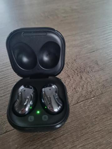 Samsung Galaxy Buds Live - Draadloze Oordopjes beschikbaar voor biedingen