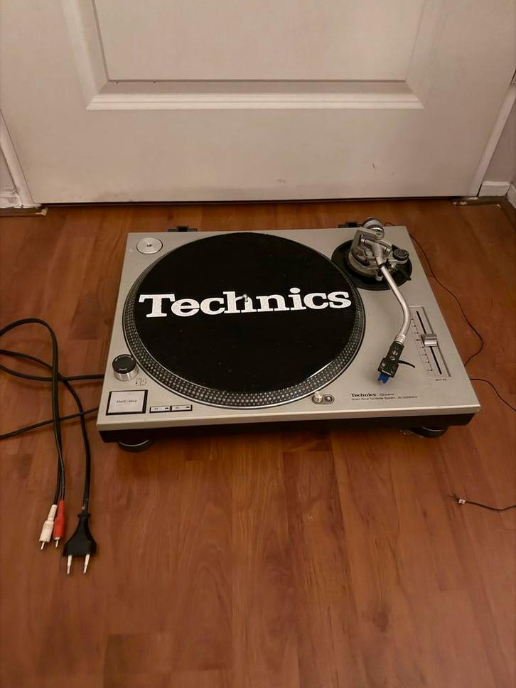 2 Technics SL-1200 MK2 Draaitafels, Audio, Tv en Foto, Platenspelers, Zo goed als nieuw, Platenspeler, Technics, Pitch-regelaar