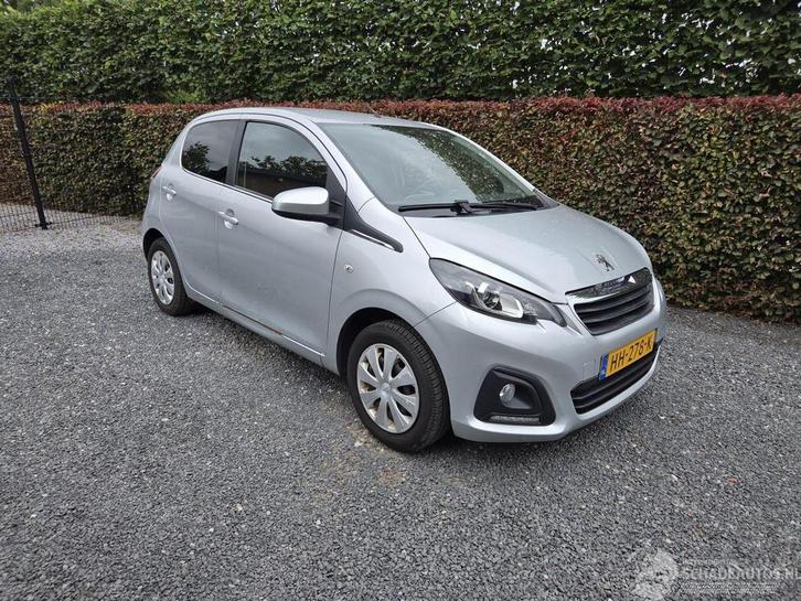 Peugeot 108 (bj 2015), Auto diversen, Schadeauto's, Peugeot, Handgeschakeld, Overige brandstoffen, Hatchback, Zilver of Grijs