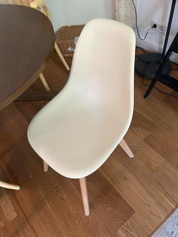 2x Stoel Scand Nordic - Kleur : Beige – crème beschikbaar voor biedingen