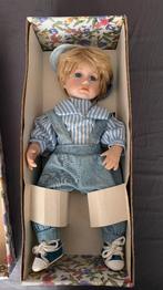 Porseleinen pop jongen, Ophalen of Verzenden, Zo goed als nieuw, Pop