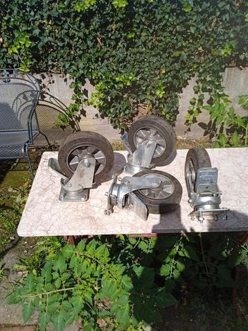 Zwenkwielen rubber met rem Tente max 200kg per wiel beschikbaar voor biedingen