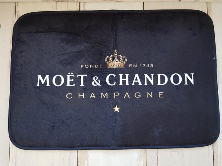 Moet&Chandon Velours Anti Slip Mat 40/60., Huis en Inrichting, Woonaccessoires | Kussens, Nieuw, Zwart, Vierkant, Ophalen of Verzenden
