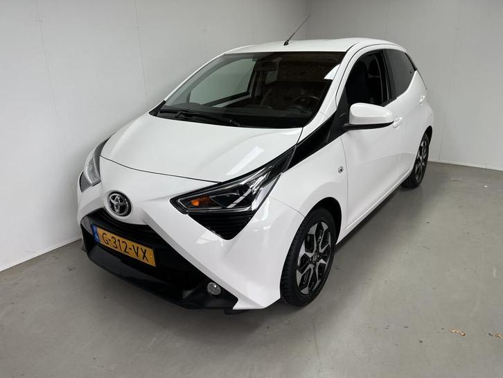 Toyota Aygo 1.0 VVT-i x-joy Navi PDC Apple Carplay Camera in, Auto's, Toyota, Bedrijf, Te koop, Aygo, ABS, Achteruitrijcamera
